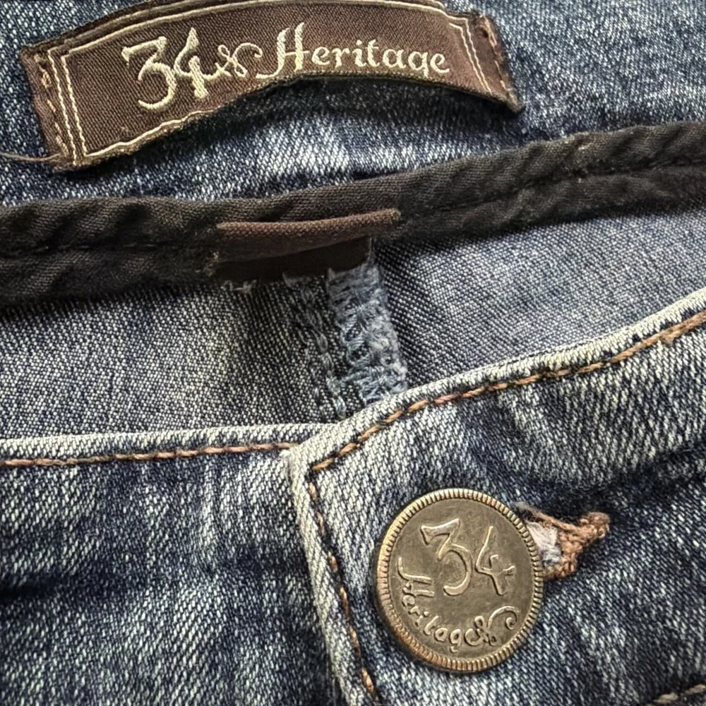 34 Heritage Charisma Men's Jeans Size 42x32 Classic Fit Comfort‎ Rise Med Wash